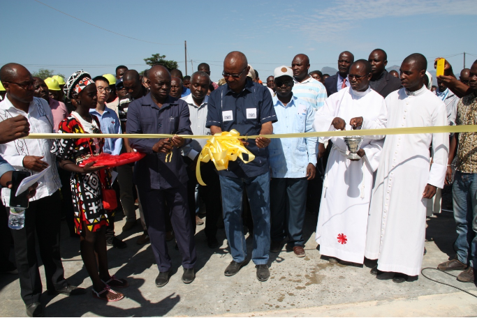 安哥拉Bibala城市供水系統舉行竣工典禮
